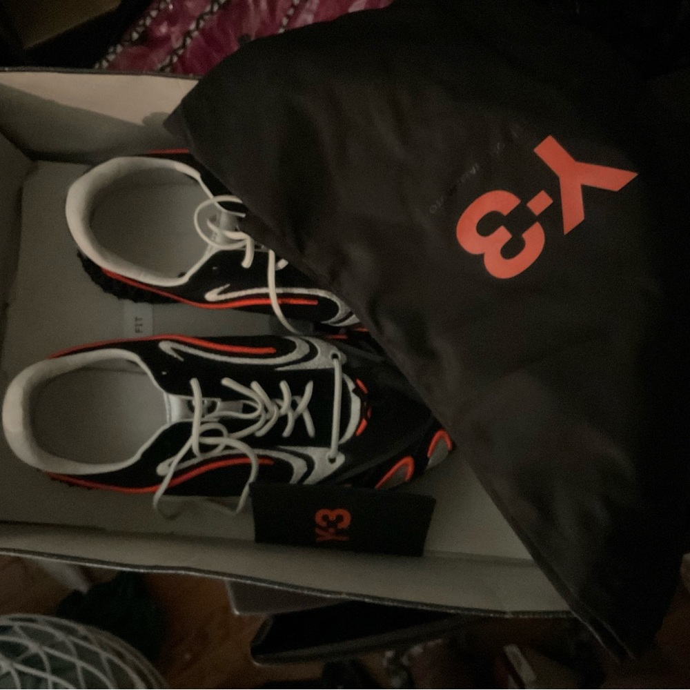 Y3 - Picture 2 of 3